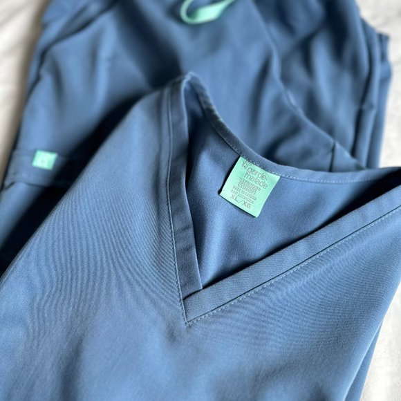 Garde Malade Scrub Set - Bleu - Picture 3 of 6